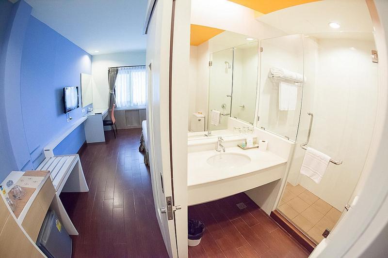 Lido Millennium Hotel Bangkok Room photo